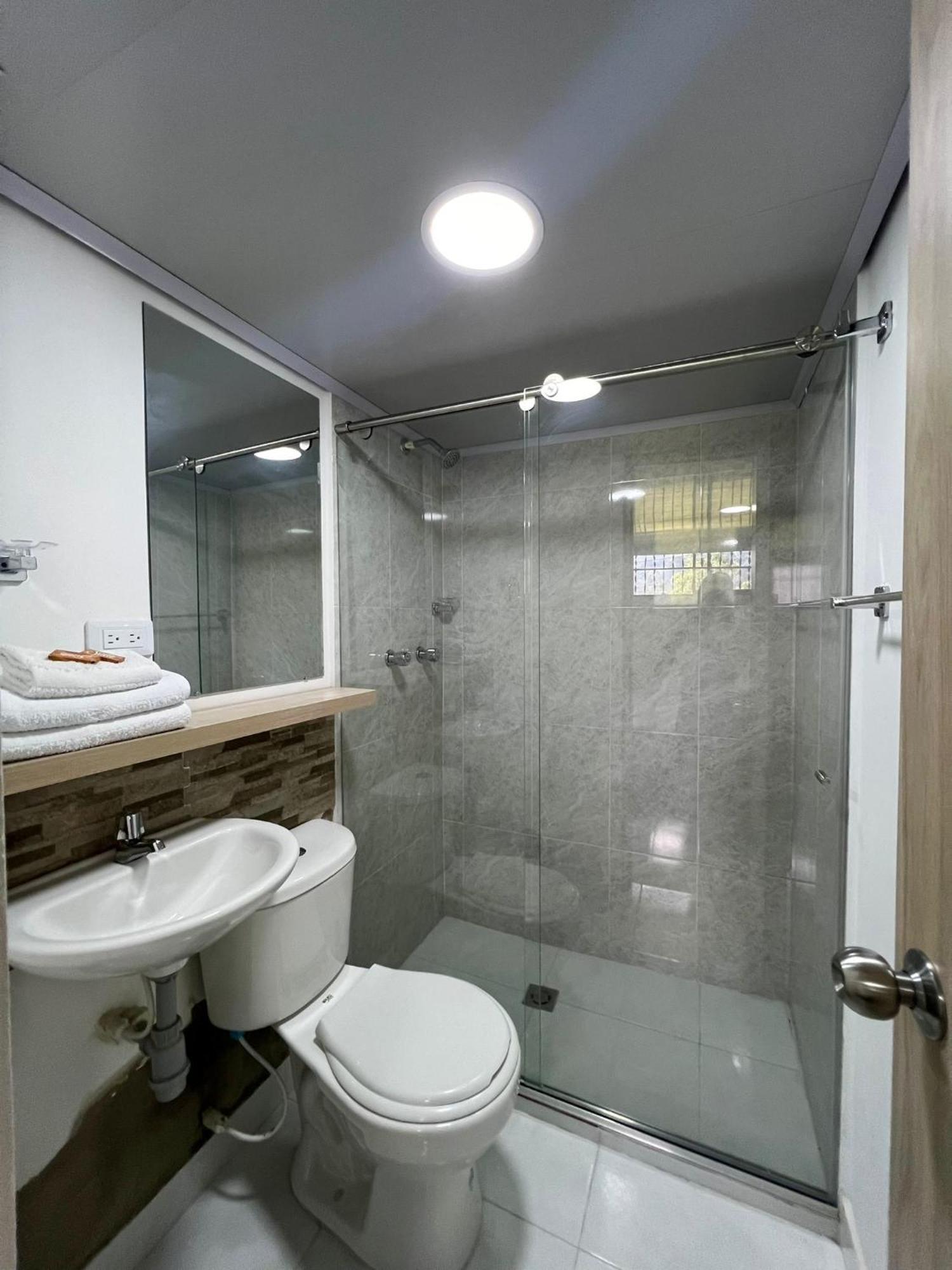 Hotel Adel Manizales Dış mekan fotoğraf
